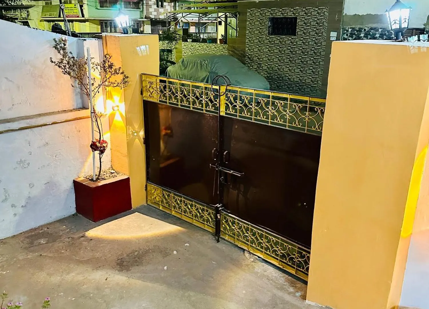 ורנאסי Tripathi'S Pavilion בית נופש