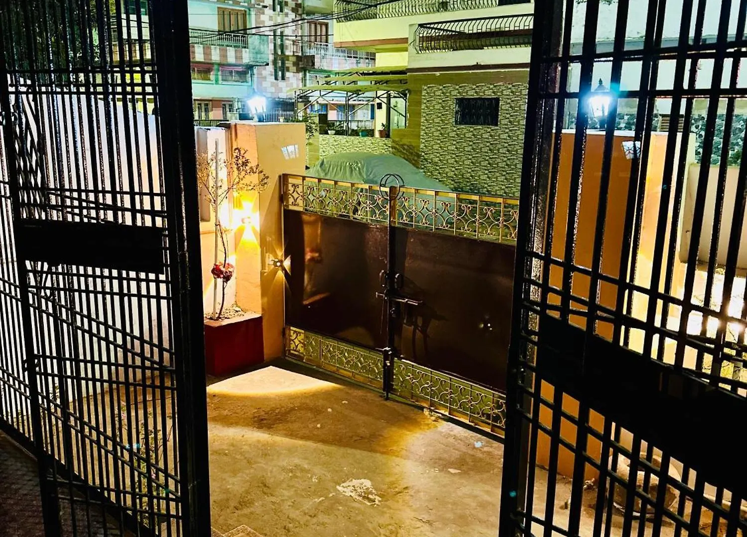 בית נופש ורנאסי Tripathi'S Pavilion